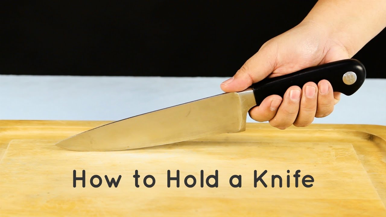 How to hold a knife