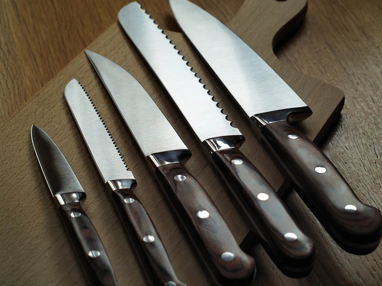 Multi-Functional Kitchen Knives