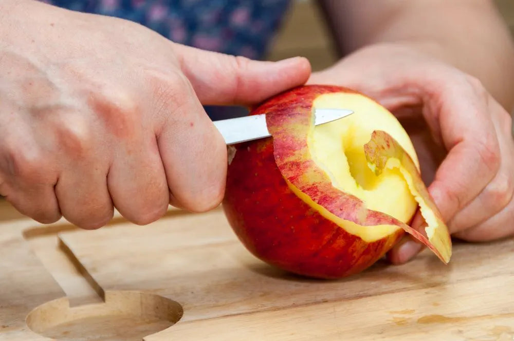 Which Knife Should be Used to Peel Fruit or Vegetables​?