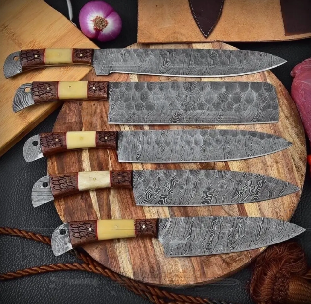 5 Pieces Damascus Steel Chef Knife Set  