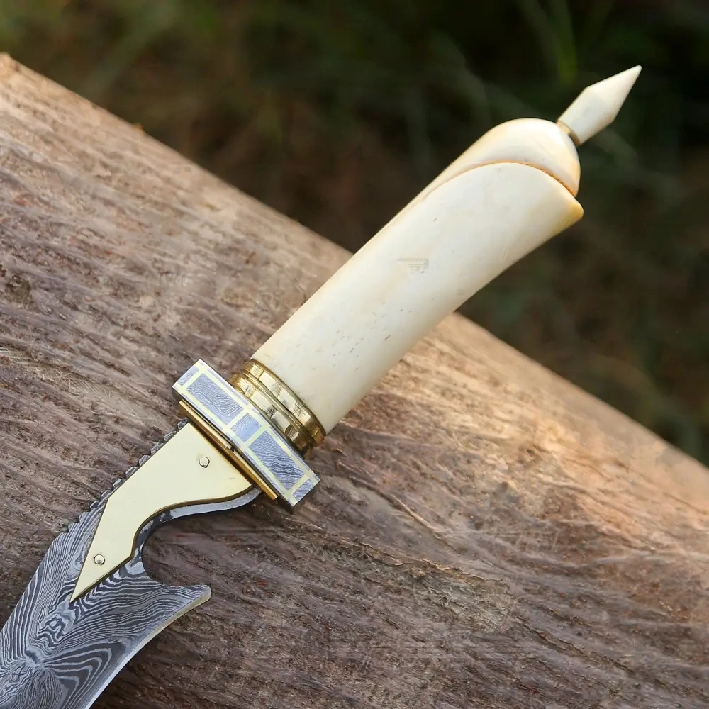 Damascus Knife With Camel Bone 