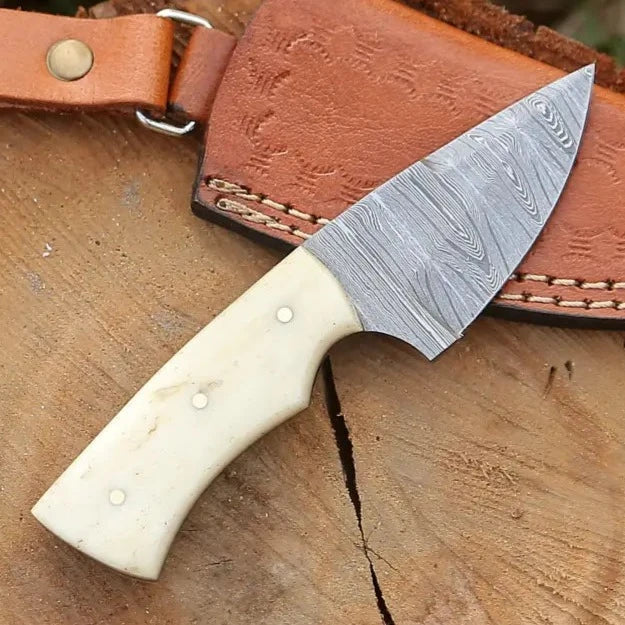 Full Tang Damascus Knife