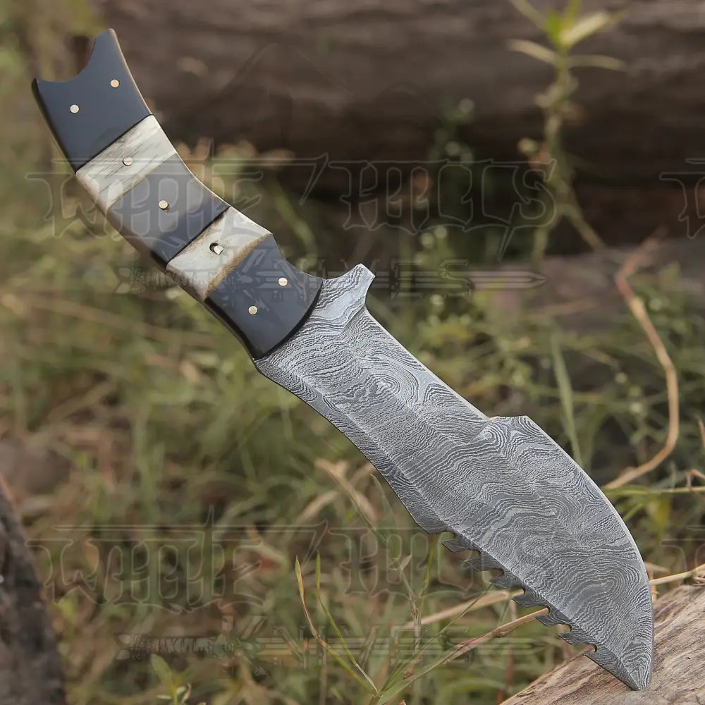 Custom HANDMADE FORGED DAMASCUS Steel Hunting BUSHCRAFT SURVIVAL TRACKER KNIFE