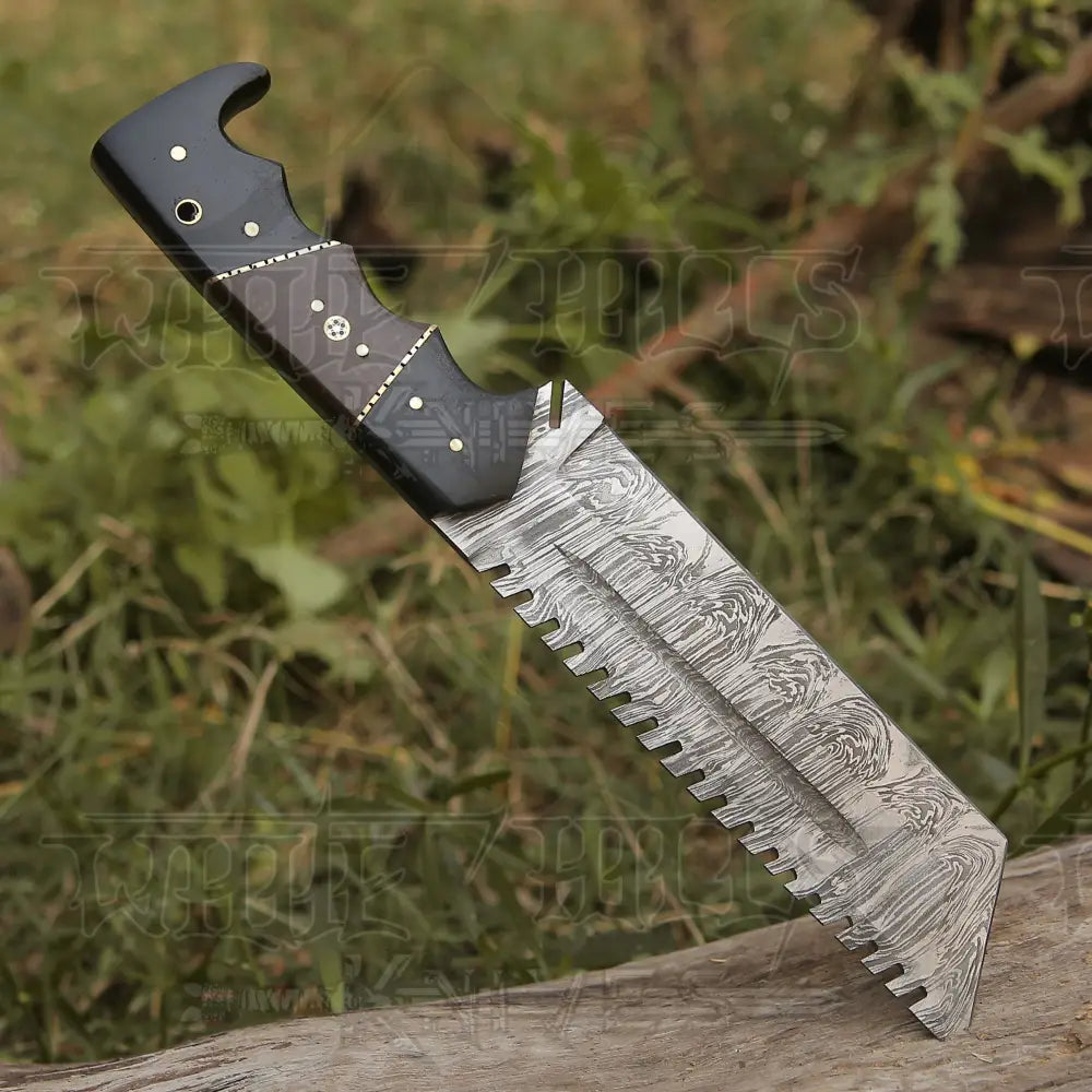 Custom HANDMADE FORGED DAMASCUS Steel Hunting Tracker Fix Blade Knife Full Tang WH 4393