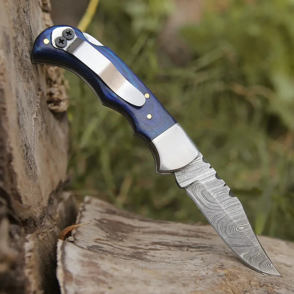 High-quality Damascus pocket knife with folding blade