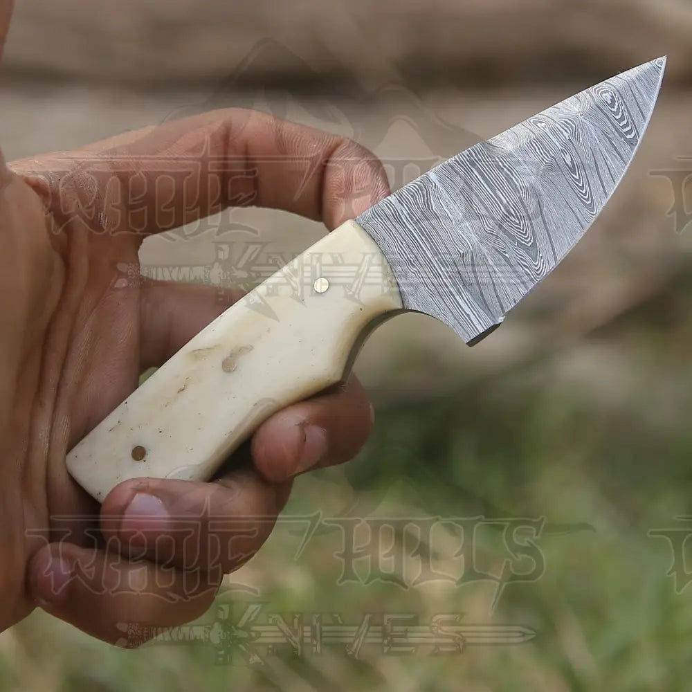 Handmade Damascus Steel Skinner Knife - Camel Bone Handle - 5.5" Full Tang Damascus Knife