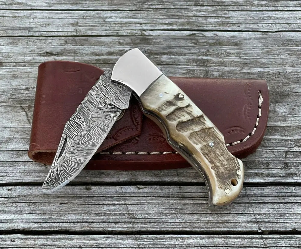 6.5" Handmade Damascus Lock Back Knife with Ram Horn Handle - Folding Camping Knife