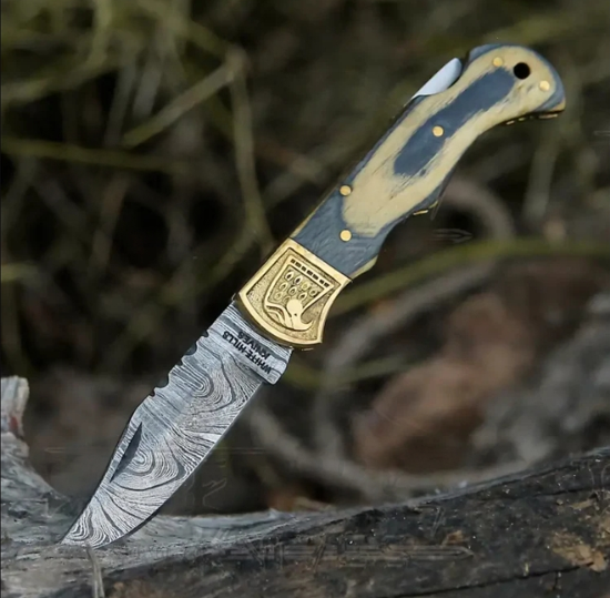 HANDMADE DAMASCUS STEEL FOLDING KNIFE WITH SHEATH	- STAIN WOOD HANDLE WITH ENGRAVED BRASS EAGLE BOLSTER WH 5048